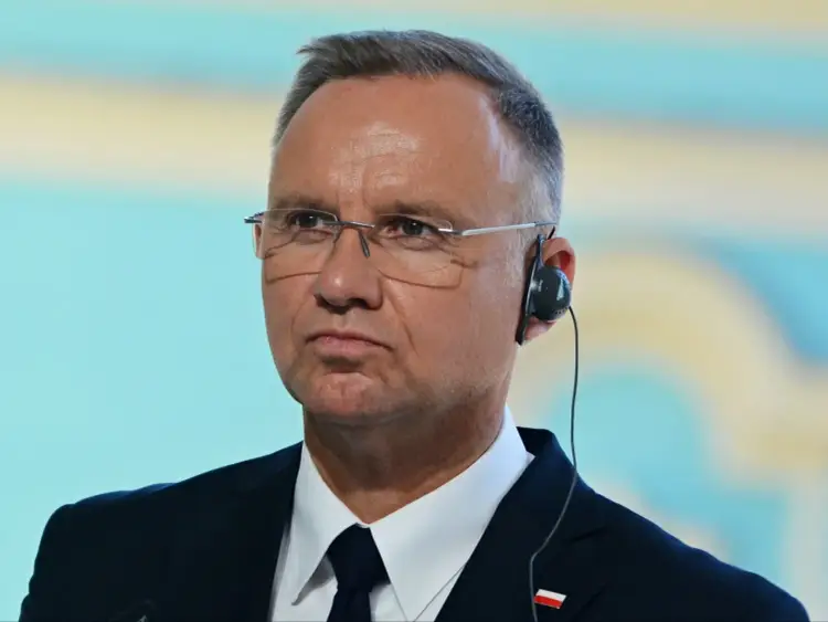 Emerytura prezydencka - Ile wynosi i z czym się nie łączy?