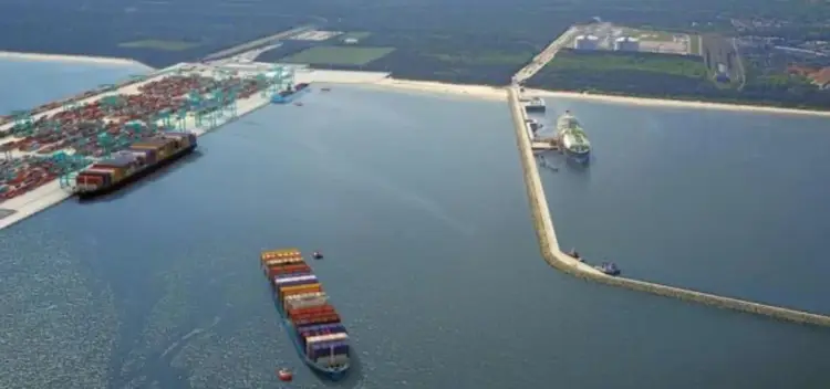 Port w Świnoujściu - Co zobaczyć? Praktyczny przewodnik