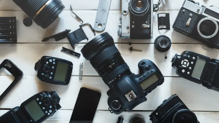 Jaki pierwszy aparat fotograficzny wybrać? Kluczowe porady i modele dla początkujących