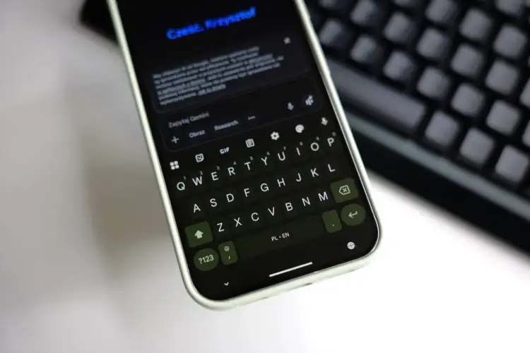Gboard - klawiatura Google: czy warto? Sprawdź!