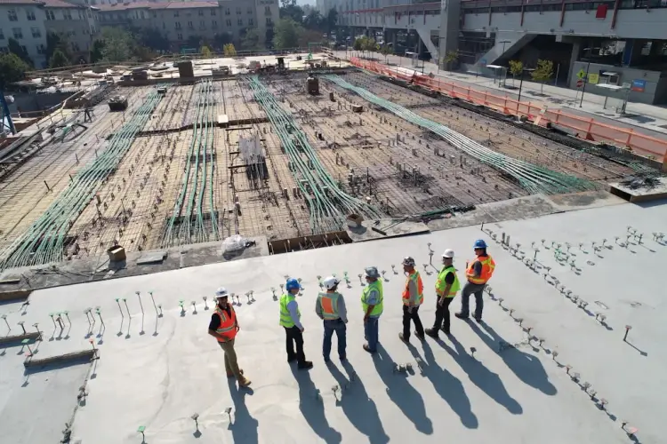 Projekt budowlany z myślą o funkcjonalności – co musi uwzględniać dobry plan oświetlenia?