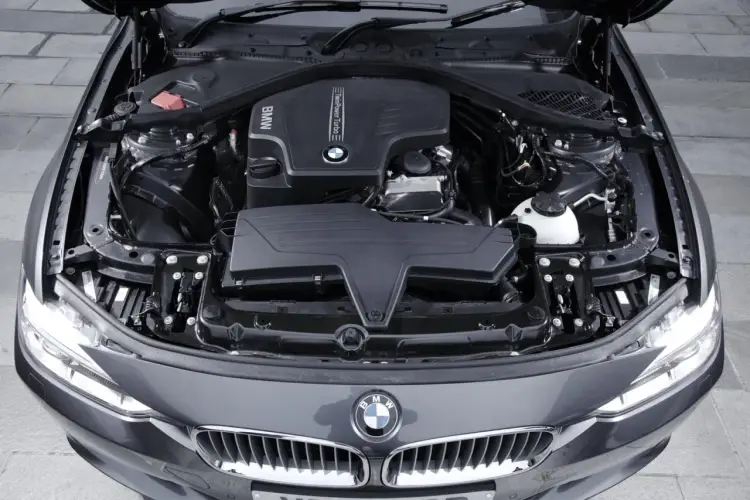 BMW 335 - Jaki silnik wybrać i na co uważać przy zakupie?