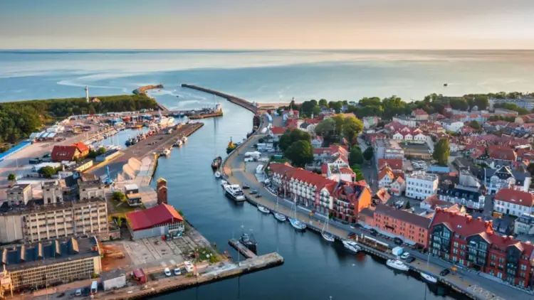 Ustka: Gdzie leży? Poznaj położenie, atrakcje i dojazd