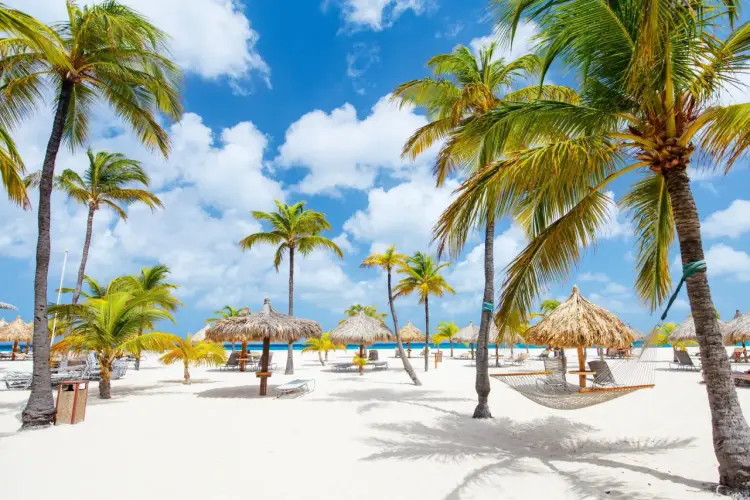 Aruba: Paszport obowiązkowy? Sprawdź, co musisz wiedzieć!