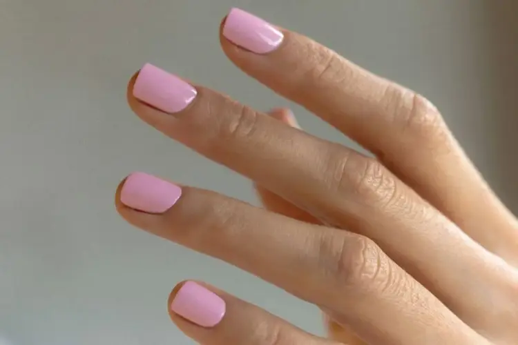 Paznokcie na maj - Świeży manicure, który pokochasz!