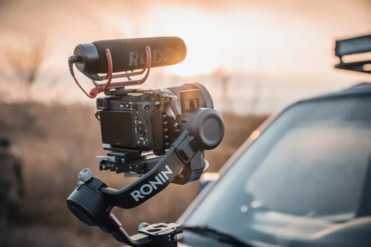 Ronin - jak wybrać stabilizator kamery do telefonu lub aparatu