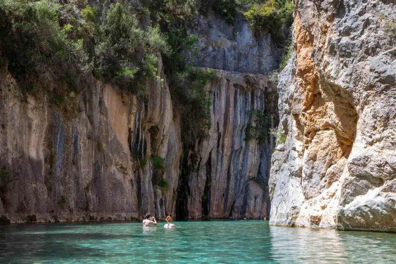 Montanejos: Fuente de los Baños y Aguas Termales. ¿Cómo Disfrutar?