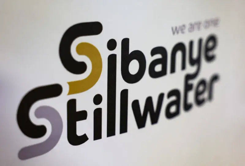 Logo Sibanye Stillwater, spółki z sektora wydobywczego, z hasłem "we are one". sbsw stock.