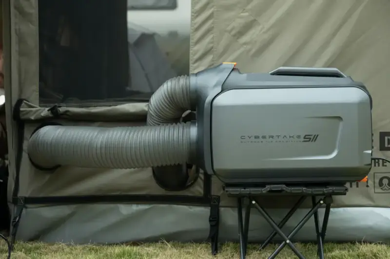 Climatiseur mobile réversible mode chauffage, prêt à réchauffer votre tente.