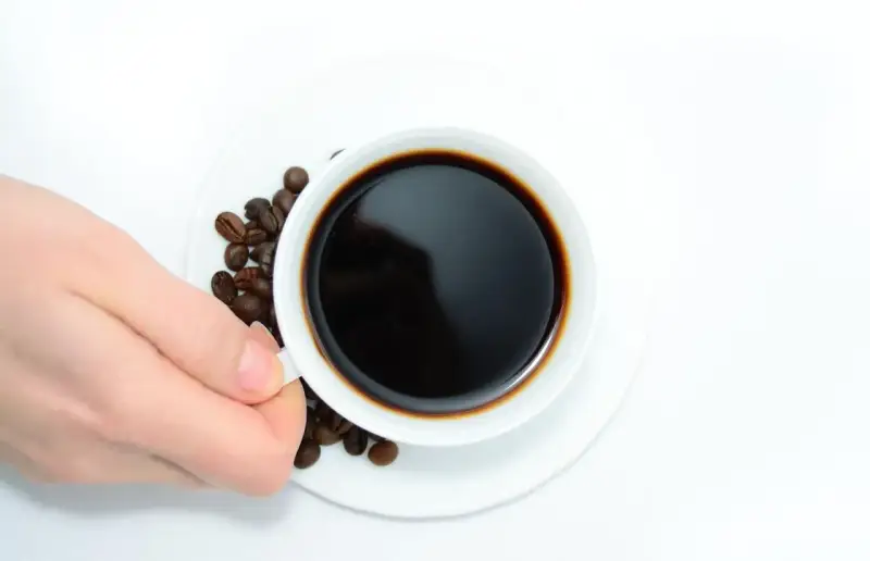 Sekrety mocnej kawy w małej filiżance: Zostań domowym baristą!