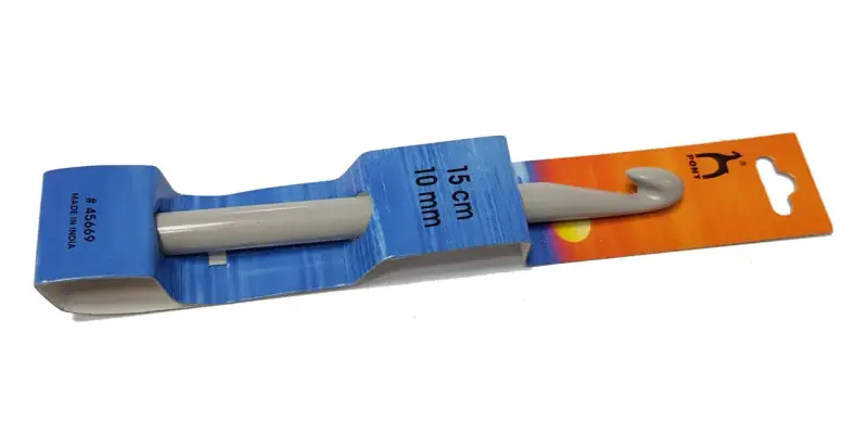 Szare szydełko plastikowe 10 mm, 15 cm, Pony, Made in India. Idealne do grubych włóczek.