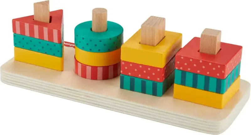 Kolorowe klocki Fisher Price w kształcie trójkąta, walca i kwadratów na drewnianej podstawie.