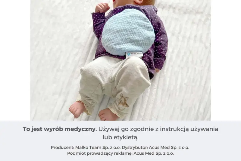 Ciepły termofor z pestek wiśni dla noworodka, delikatnie ogrzewający brzuszek maluszka.