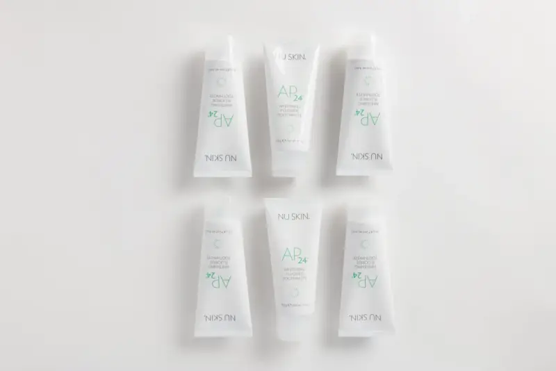 Sześć tubek pasty do zębów AP24 Nu Skin. Szukasz informacji o pasta ap-24 skutki uboczne?