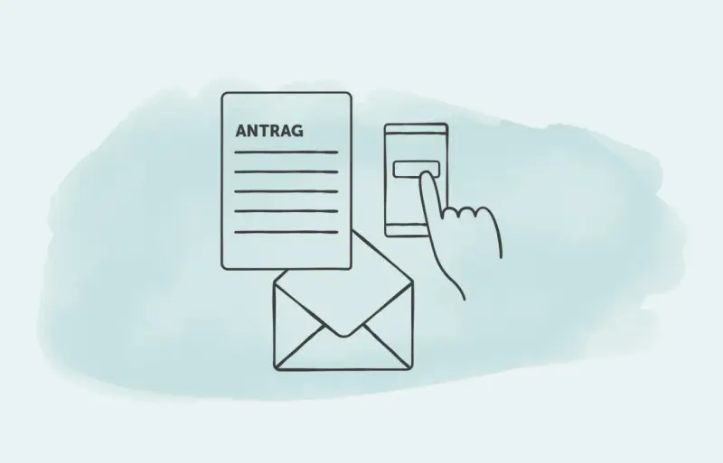 Antrag für mdk pflegegrad wird digital bearbeitet. Ein Finger tippt auf ein Smartphone neben einem Briefumschlag.