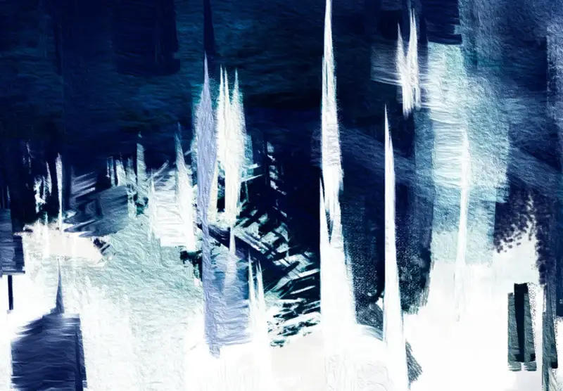 Tableau bleu et blanc évoquant des stalactites ou des gratte-ciel abstraits, avec des coups de pinceau texturés et dynamiques.