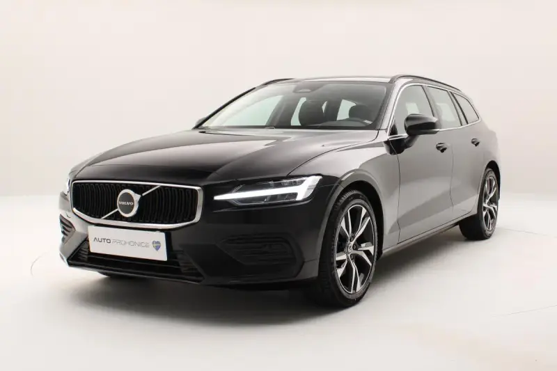 Czarny Volvo V60. Zastanawiasz się, jaki silnik wybrać do tego stylowego kombi?