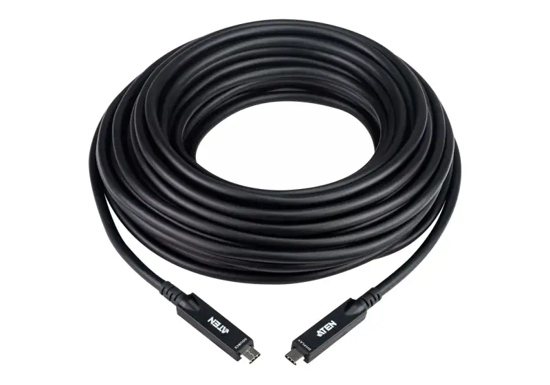 En lång, svart hdmi kabel 15 meter, hoprullad. Den har ATEN-logotypen på båda ändarna.