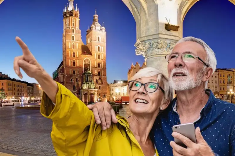 Para seniorów odkrywa urokliwy rynek, szukając ciekawych wycieczek dla seniorów.