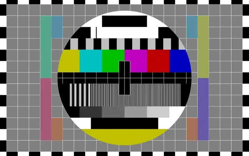 Testowy obrazek telewizyjny. W bloku można odbierać darmowa telewizja naziemna.