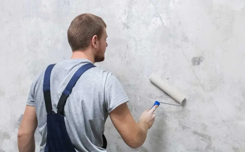 Jak przygotować ściany do malowania? Kompleksowy poradnik krok po kroku