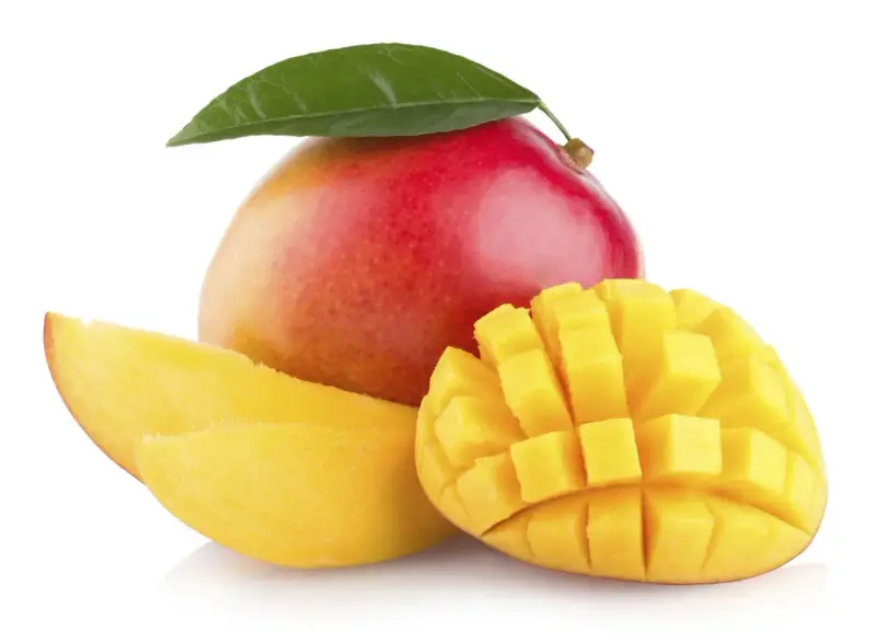 Soczyste mango z liściem, pokrojone w kostkę i plastry. Odkryj jego niezwykłe mango właściwości.