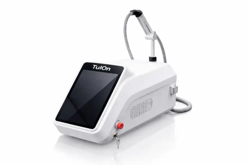 Nowoczesny laser tulowy TuOn z ekranem dotykowym i aplikatorem.