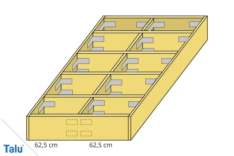 Holzrahmen für einen Podestbau mit Verstrebungen und Winkeln. Maße 62,5 cm.