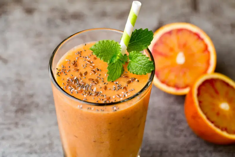 Smoothie z pomarańczy: Szybkie przepisy, zdrowie i bez goryczy!