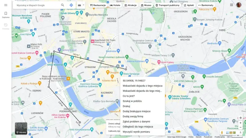 Jak zmierzyć odległość na mapie Google? Kliknij "Odległość do tego miejsca", by poznać dystans między punktami na mapie Krakowa.