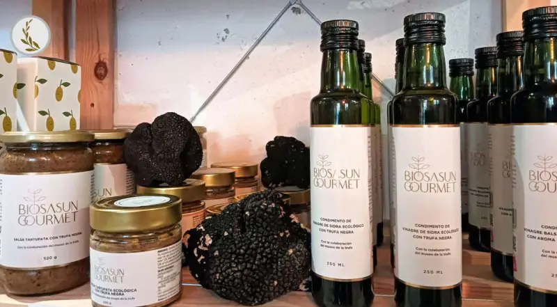 Productos gourmet con trufa negra: salsas y vinagres de sidra. El significado de gourmand se refleja en estos manjares.