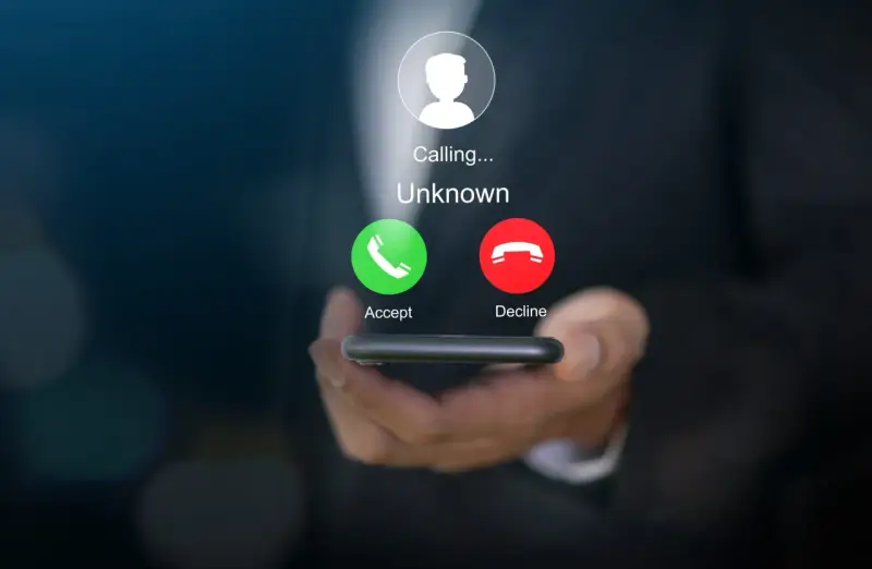 Telefon pokazuje nieznany numer. Czy to z jakiego numeru dzwonią więźniowie?