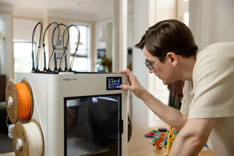 Drukarka żywiczna 3D: TOP 3 akcesoria dla fotografa, które ułatwią codzienną pracę