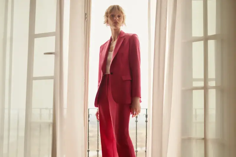 Co założyć na chrzciny jako gość - eleganckie i skromne stylizacje