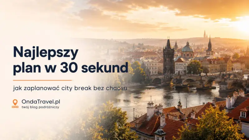 Widok na Most Karola i panoramę Pragi, stolicy Czech. Zaplanuj city break bez chaosu z OndaTravel.pl.