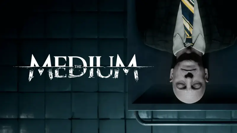 Tytuł gry "The Medium" na tle mrocznego pokoju. Obok leży mężczyzna w garniturze, jakby w transie.