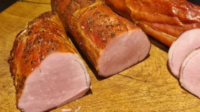 W jakiej temperaturze piec polędwiczki wieprzowe, aby były soczyste?