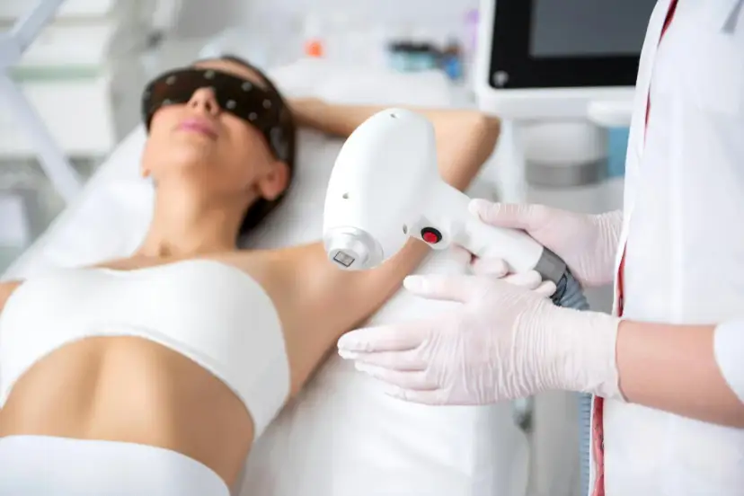 Depilacja laserowa na czym polega i jak uniknąć nieprzyjemności