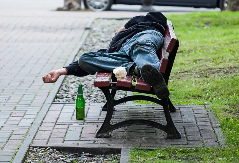 Alkoholowy Zespół Abstynencyjny: Poznaj objawy i ratuj życie