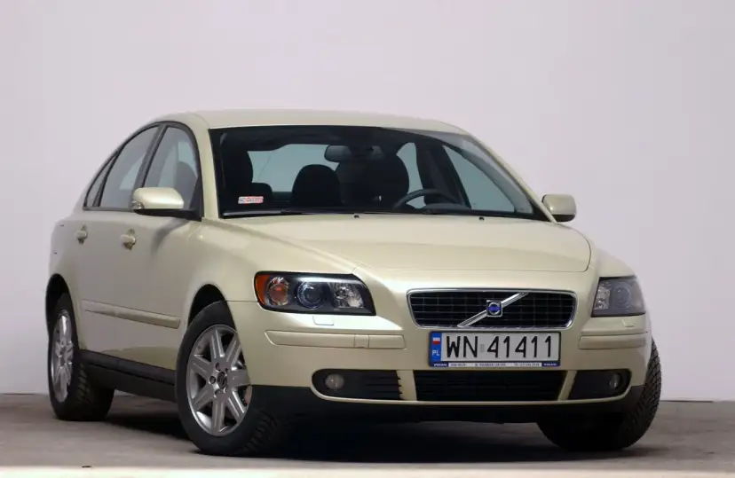 Pojemność baku paliwa w Volvo S40 - co musisz wiedzieć, aby nie przepłacać