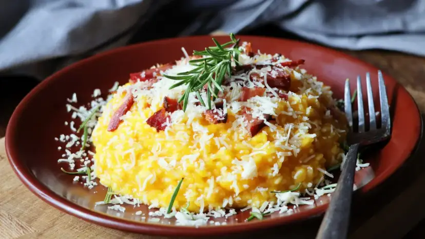Jaki ser do risotto? Odkryj najlepsze opcje, które zachwycą smakiem