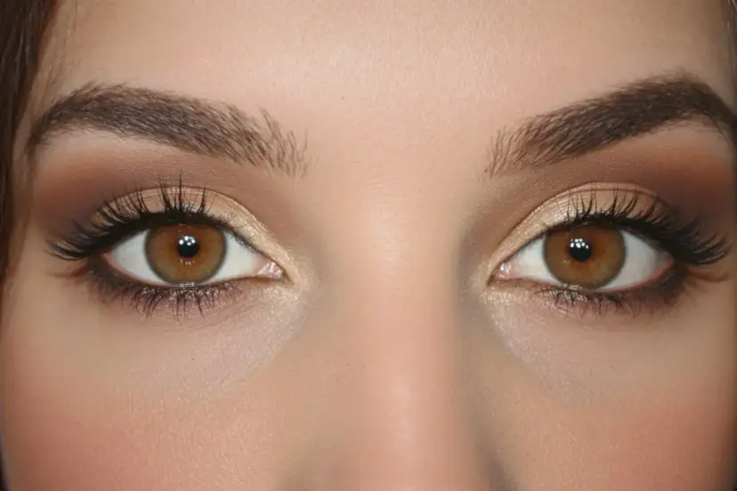 Braune Augen schminken: So bringen Sie Ihre Augen zum Strahlen!