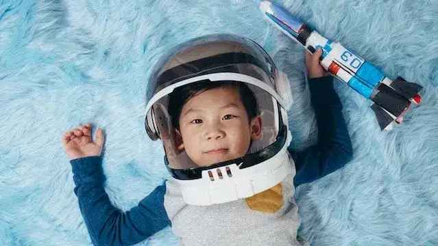 Strój kosmity DIY: Szybkie i kreatywne pomysły dla dziecka