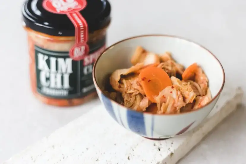Kimchi: Kluczowe składniki i ich rola w fermentacji. Odkryj sekret!