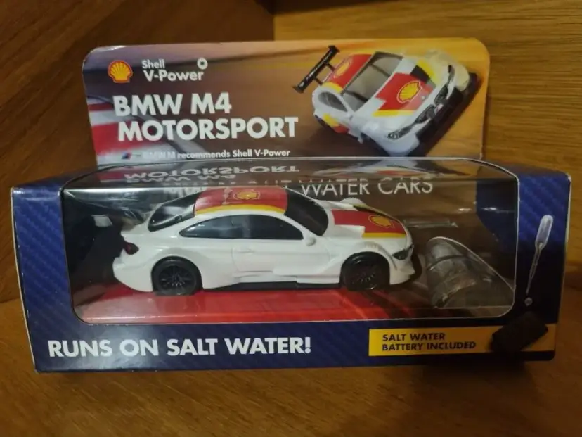 Najlepsza zabawka dla dzieci: BMW M4 na akumulator dla maluchów