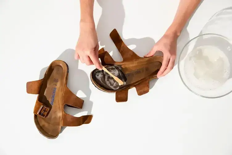 Jak czyscić buty Birkenstock, aby uniknąć ich uszkodzenia?
