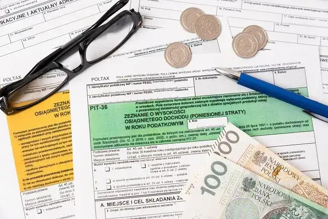 Jak rozlicza PIT emeryt? Kluczowe informacje, które musisz znać