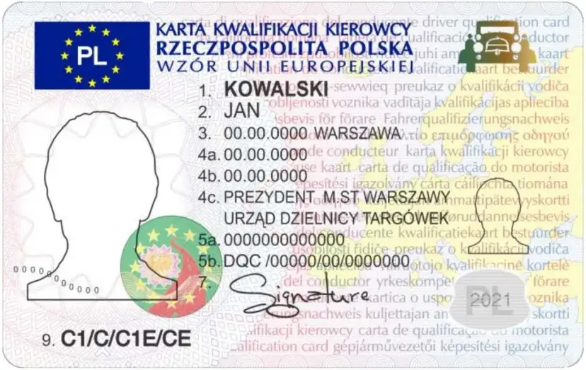 Karta kwalifikacji kierowcy z danymi osobowymi, zdjęciem i pieczęciami.