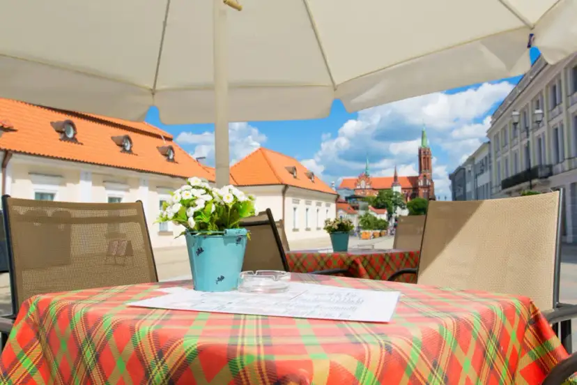 Gdzie zjeść w Białymstoku? Odkryj najlepsze miejsca na posiłek