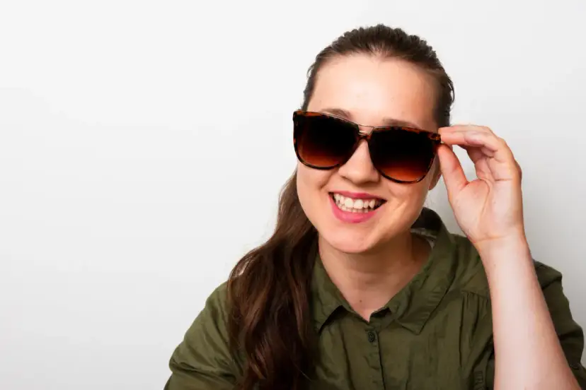 Polaryzacja czy fotochrom? Które okulary wybrać? Poradnik eksperta